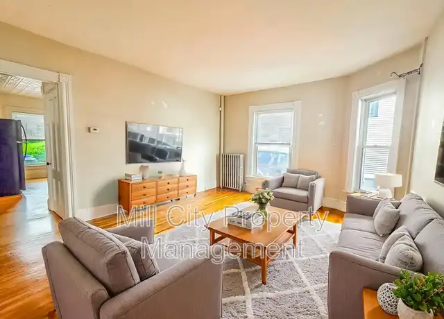 Property at 195 Sagamore St Unit 1, Manchester, NH, 03104, 3 beds, 1 bath, [object Object]