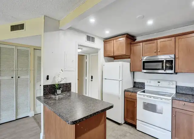 Property at 4152 Inverrary Dr #206, Lauderhill, FL, 33319, 1 bed, 1.5 baths, [object Object]