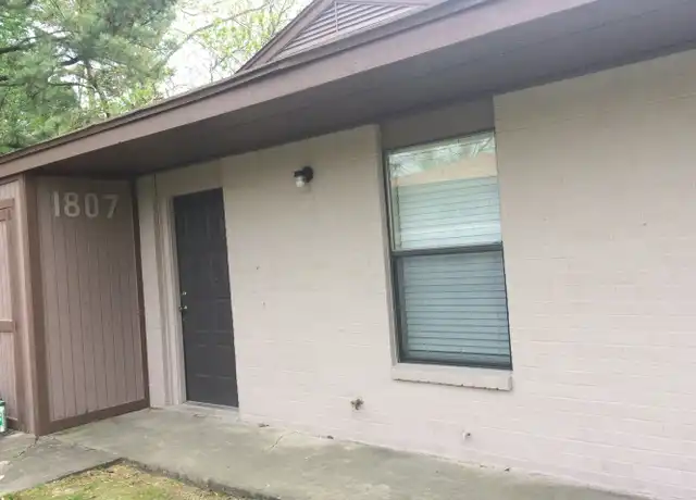 Property at 1801 W Deane St Unit 1807, Fayetteville, AR, 72703, 2 beds, 1 bath, [object Object]