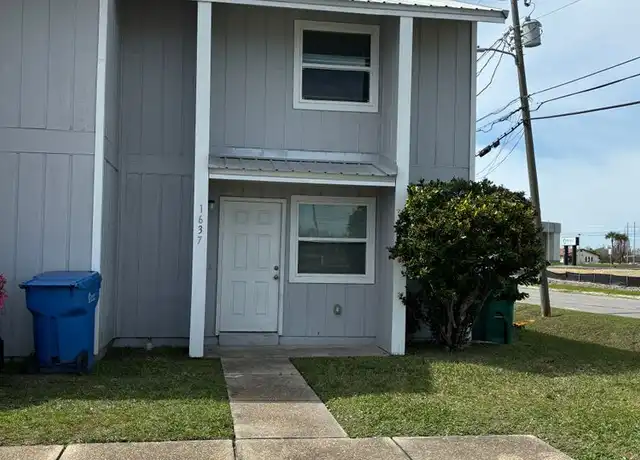 Property at 1637 N James Ave, Panama City, FL, 32405, 2 beds, 1.5 baths, [object Object]