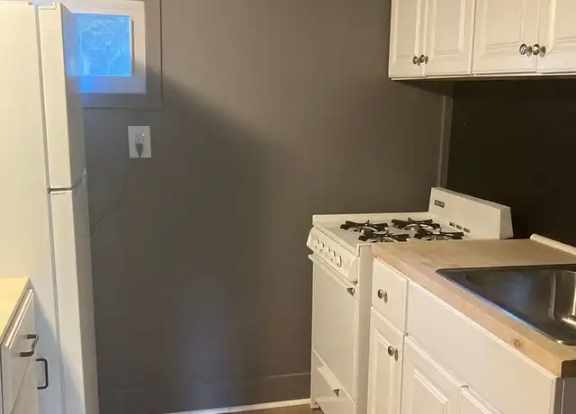 Property at 1031 S Washington St, Lockport, IL, 60441, 1 bed, 1 bath, [object Object]