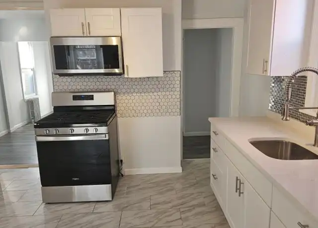 Property at 31 Marne St, Newark, NJ, 07105, 1 bed, 1 bath, [object Object]