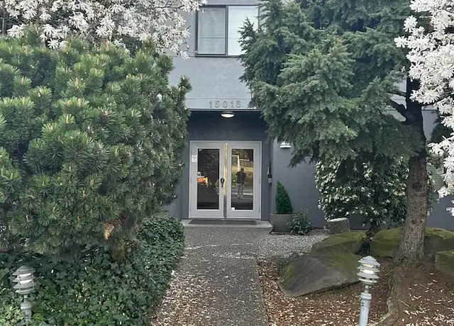 Photo of 15015 15th Ave NE, Shoreline, WA 98155