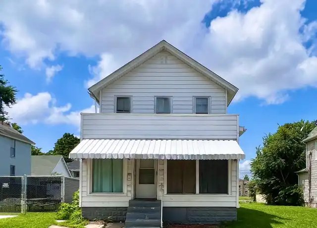 Property at 732 24th St Unit 732 1/2, Rock Island, IL, 61201, 1 bed, 1 bath, [object Object]