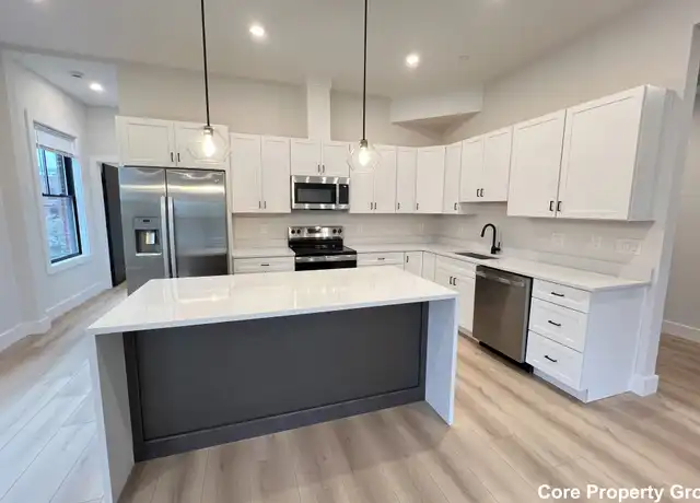 Property at 198 Albion St Unit 302, Wakefield, MA, 01880, 2 beds, 2 baths, [object Object]