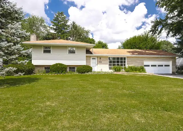Property at 3512 S Bainbridge Dr, Bloomington, IN, 47401, 4 beds, 2 baths, [object Object]