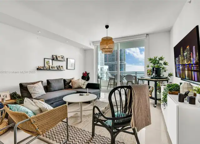 Property at 1080 Brickell Ave #4104, Miami, FL, 33131, 1 bed, 1.5 baths, [object Object]