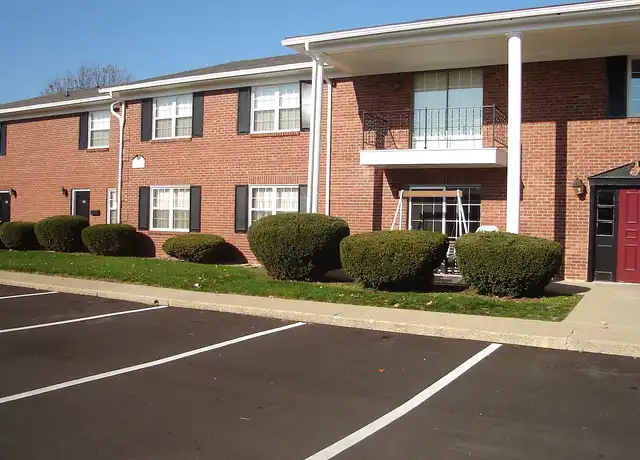 Property at 400 - ASHBURY APARTMENTS - 1901 S Goyer Rd, Kokomo, IN, 46902, 1-2 bed, 1 bath, [object Object]