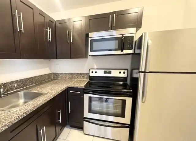 Property at 498 NW 165th St Unit D, Miami, FL, 33169, 1 bed, 1 bath, [object Object]