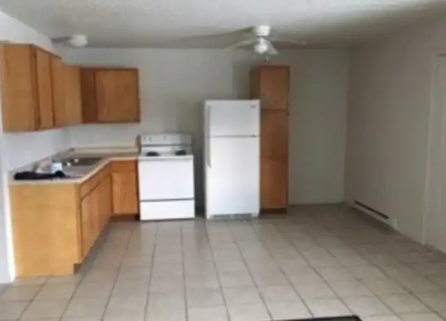 Property at 401 Plaza Heights Rd, Marshalltown, IA, 50158, 3 beds, 1 bath, [object Object]