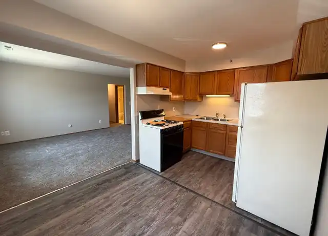 Property at 1966 Burton St SE Unit IVA31, Grand Rapids, MI, 49506, 2 beds, 1.5 baths, [object Object]