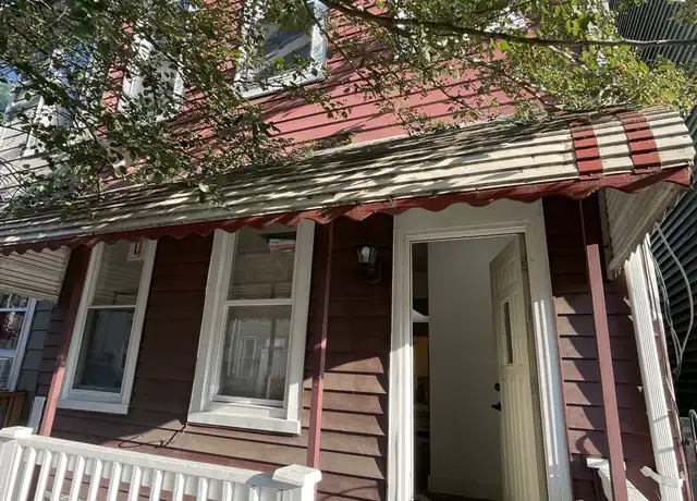 Property at 425 W College Ave, York, PA, 17401, 4 beds, 2 baths, [object Object]