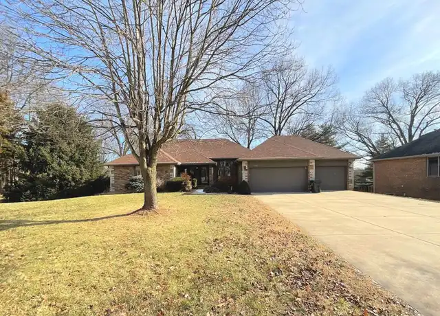 Property at 2516 S Chapel Dr, Springfield, MO, 65809, 4 beds, 3 baths, [object Object]