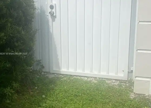 Property at 6725 Ixora Dr Unit 1, Miramar, FL, 33023, 1 bed, 1 bath, [object Object]
