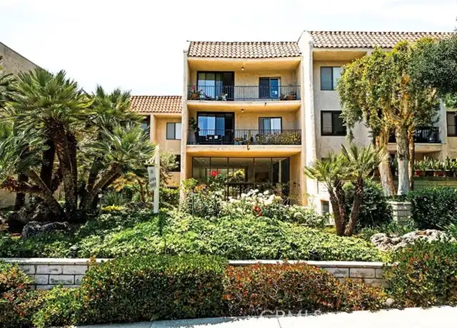 Property at 1401 Valley View Rd #330, Glendale, CA, 91202, 2 beds, 2 baths, [object Object]