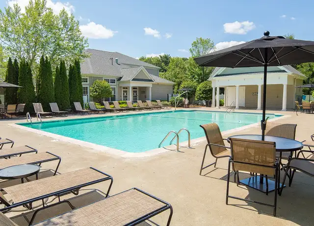 Photo of 870 Hartford Tpke, Shrewsbury, MA 01545