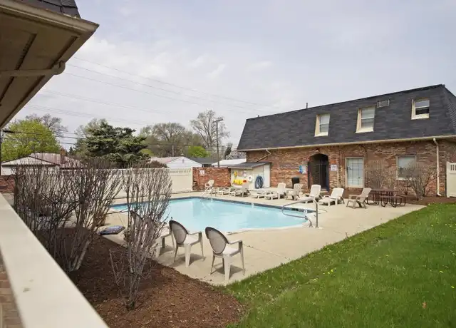 Property at 1105 N Stephenson Hwy Unit 1005-63, Royal Oak, MI, 48067, 1 bed, 1 bath, [object Object]
