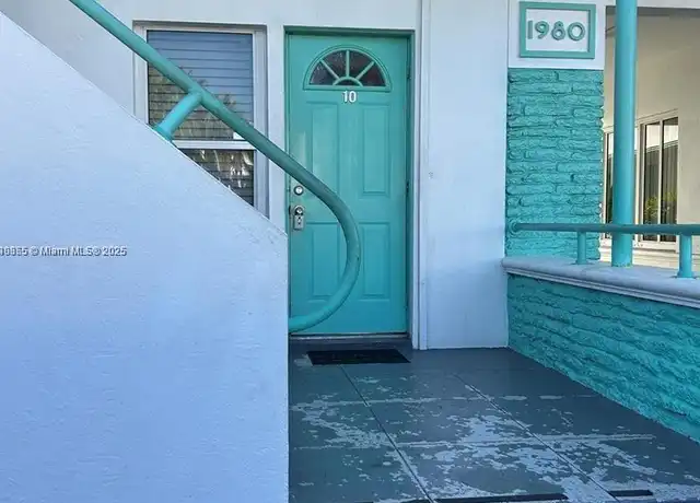 Property at 1980 Bay Dr #10, Miami Beach, FL, 33141, 1 bed, 1 bath, [object Object]
