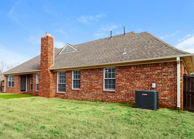 Photo of 4713 Shadow Field Ln, Bartlett, TN 38002