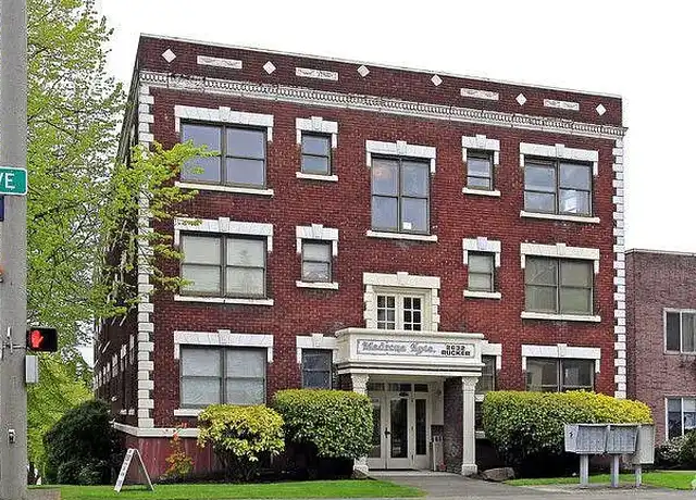Property at Madrona Apartments - 2632 Rucker Ave, Everett, WA, 98201, 0-1 beds, 1 bath, [object Object]