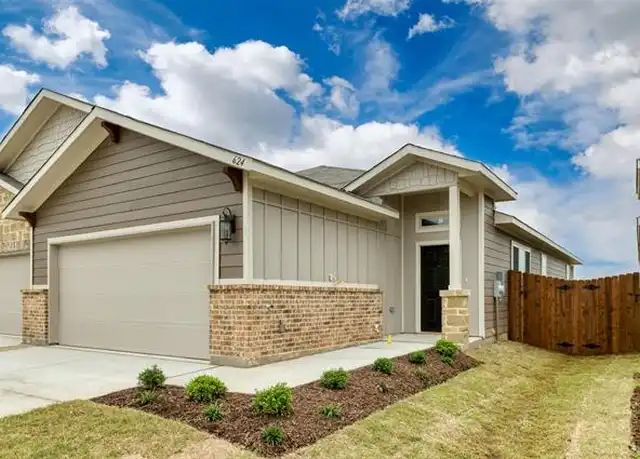 Property at 624 Harvest Moon Dr, Venus, TX, 76084, 3 beds, 2 baths, [object Object]