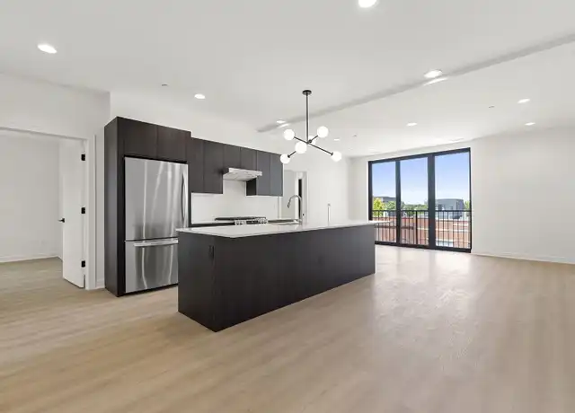 Property at 1801 W Grand Ave Unit 303, Chicago, IL, 60622, 2 beds, 2 baths, [object Object]