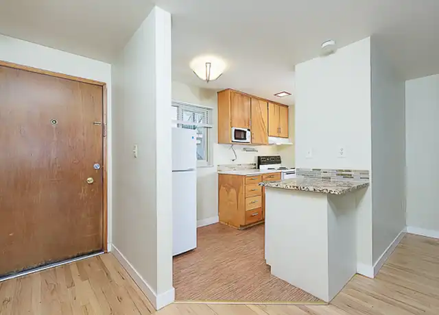 Property at 5247 15th Ave NE Unit 202, Seattle, WA, 98105, 1 bed, 1 bath, [object Object]