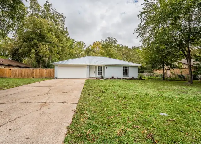 Property at 113 Leigh Anne St, Huntsville, TX, 77320, 3 beds, 2 baths, [object Object]