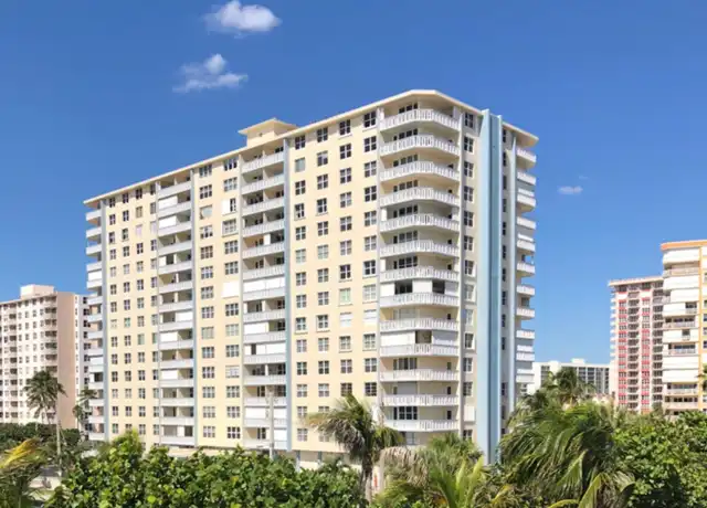 Property at 305 N Pompano Beach Blvd #206, Pompano Beach, FL, 33062, 1 bed, 1 bath, [object Object]