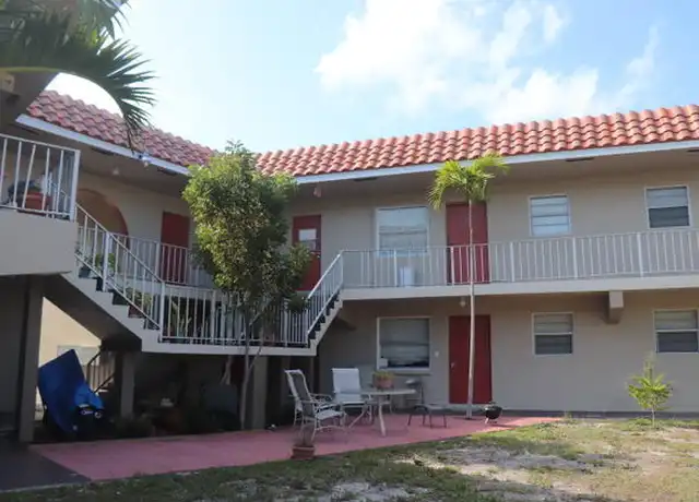 Property at 1798 NW 15th Vis Unit 11, Boca Raton, FL, 33432, 2 beds, 1 bath, [object Object]