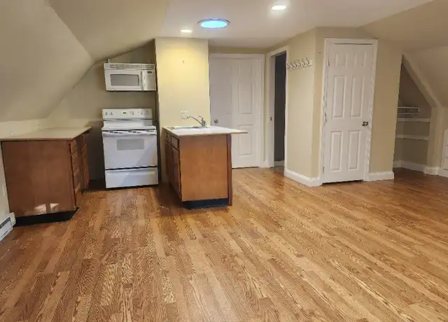 Property at 8 Winthrop Ave, Bedford, MA, 01730, 0 beds, 1 bath, [object Object]