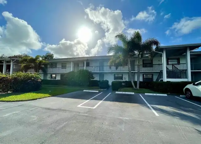 Property at 1210 SE Parkview Pl Unit E3, Stuart, FL, 34994, 3 beds, 2 baths, [object Object]