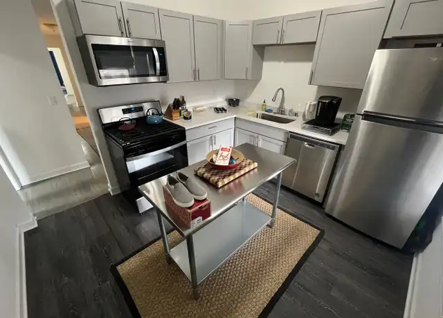 Property at 2803 E Belleview Pl #2, Milwaukee, WI, 53211, 3 beds, 1 bath, [object Object]