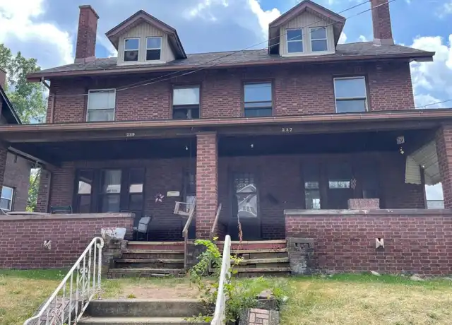 Property at 237 Ohio Ave NE, Massillon, OH, 44646, 2 beds, 1 bath, [object Object]