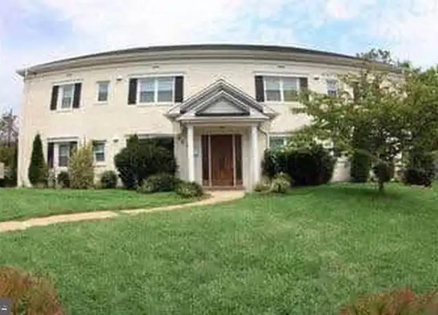 Property at 401 S Courthouse Rd Unit 8, Arlington, VA, 22204, 1 bed, 1 bath, [object Object]