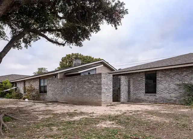 Property at 208 Miller Dr, Del Rio, TX, 78840, 2 beds, 1 bath, [object Object]
