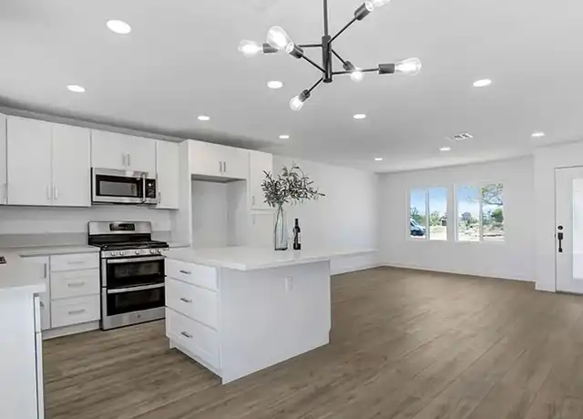 Property at 58442 Del Mar St, Yucca Valley, CA, 92284, 3 beds, 2 baths, [object Object]