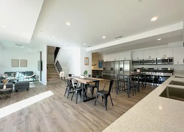 Property at 1587 W 35th St, Los Angeles, CA, 90018, 11-12 beds, 10 baths, [object Object]
