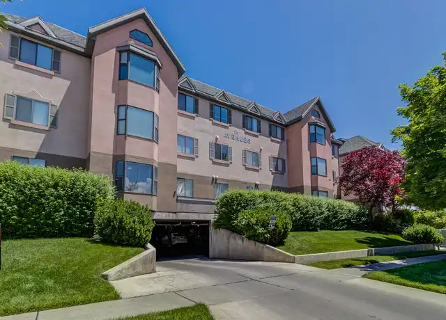 Property at 850 N University Ave #302, Provo, UT, 84604, 4 beds, 2 baths, [object Object]
