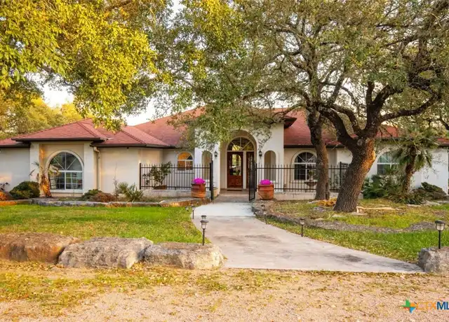Property at 481 Lorne Rd, Canyon Lake, TX, 78133, 3 beds, 2 baths, [object Object]