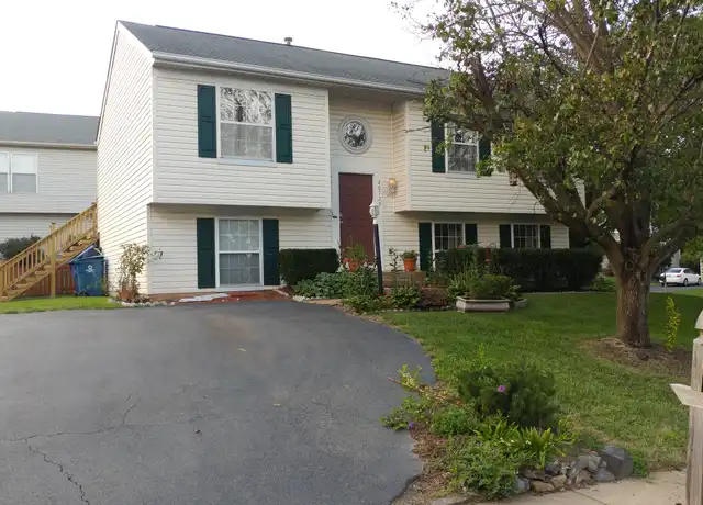Property at 20729 Cross Timber Dr, Ashburn, VA, 20147, 4 beds, 2 baths, [object Object]