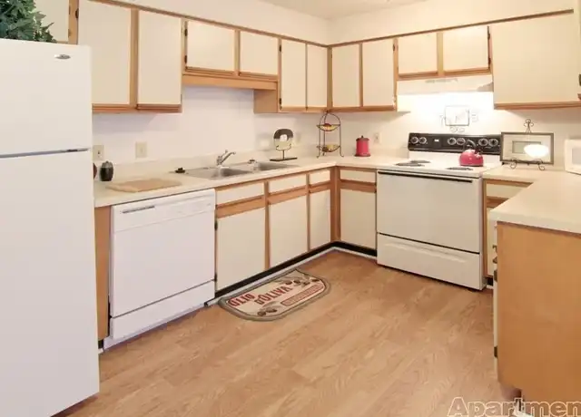 Property at Woodland Park Apartments - 3007 Hood Rd SW, Huntsville, AL, 35805, 2 beds, 1 bath, [object Object]