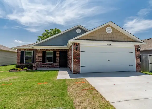 Property at 1236 S Kingfisher Ln, Fayetteville, AR, 72701, 3 beds, 2 baths, [object Object]