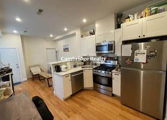 Property at 210 Green St, Cambridge, MA, 02139, 5 beds, 2 baths, [object Object]