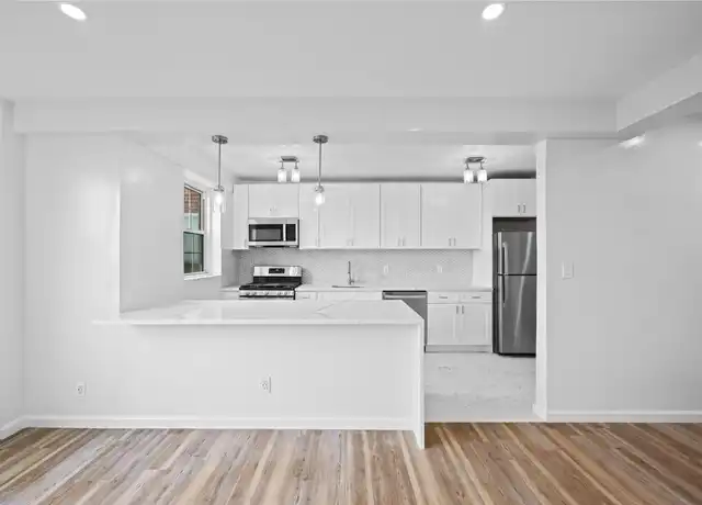 Property at 220 Pelham Rd Apt 6P, New Rochelle, NY, 10805, 1 bed, 1 bath, [object Object]