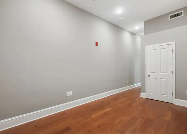 Property at 6 S Calvert St, Baltimore, MD, 21202, 0 beds, 1 bath, [object Object]