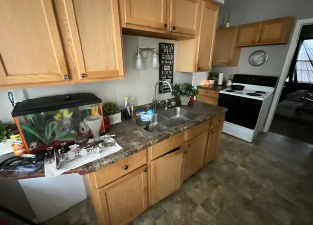 Property at 8726 W Mitchell St, West Allis, WI, 53214, 2 beds, 1 bath, [object Object]