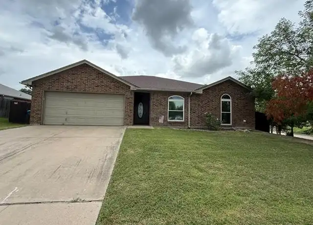 Property at 527 E Oak St, Aledo, TX, 76008, 3 beds, 2 baths, [object Object]