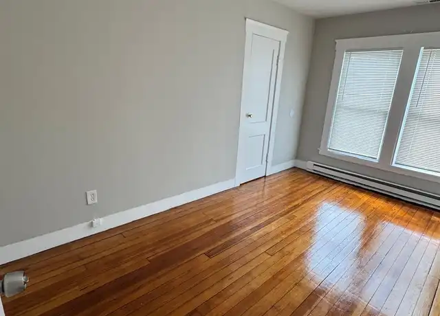 Property at 71 Judson Ave Unit 3, New Haven, CT, 06511, 2 beds, 1 bath, [object Object]