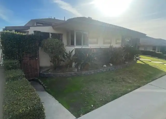 Property at 5150 W Slauson Ave, Los Angeles, CA, 90056, 2 beds, 1.5 baths, [object Object]